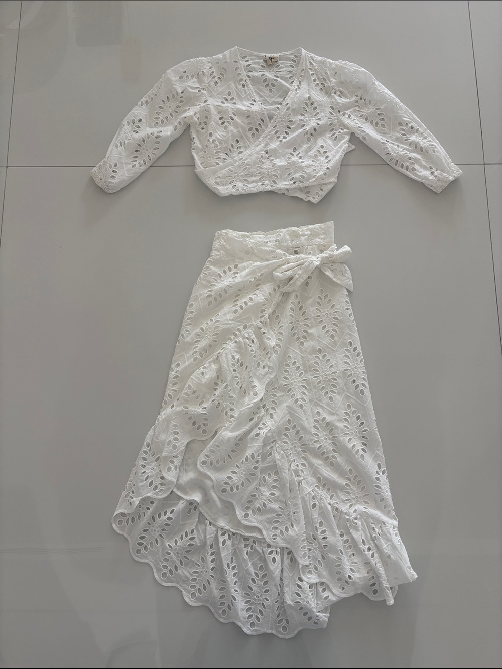 White set
